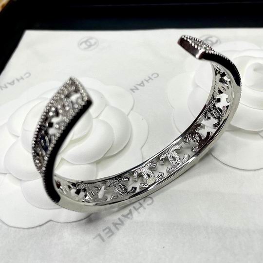 Chanel bracelet 11lyh126 (1)