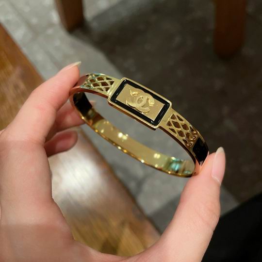 Chanel bracelet 11lyh93 (1)