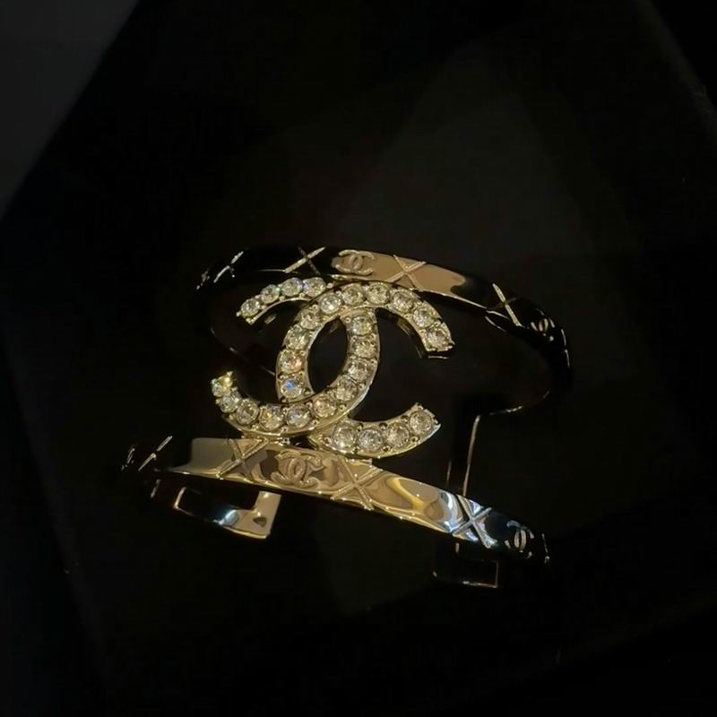 Chanel bracelet 06yxh06 (1)