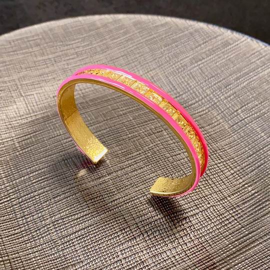 Chanel bracelet 12lyh18 (1)