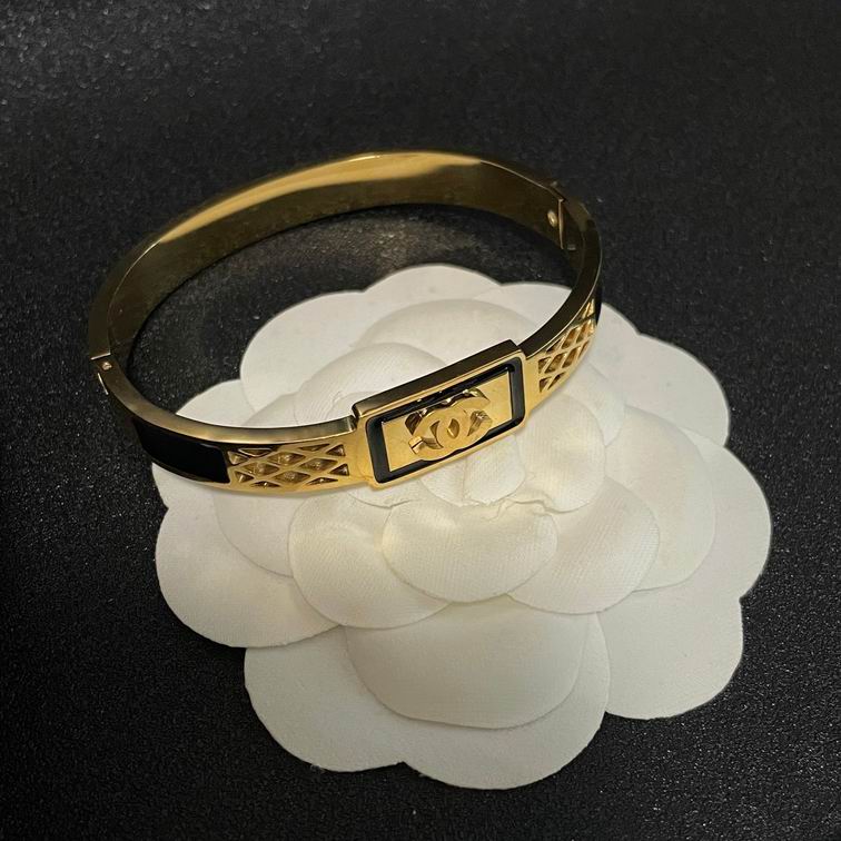 Chanel bracelet 11lyh93 (1)