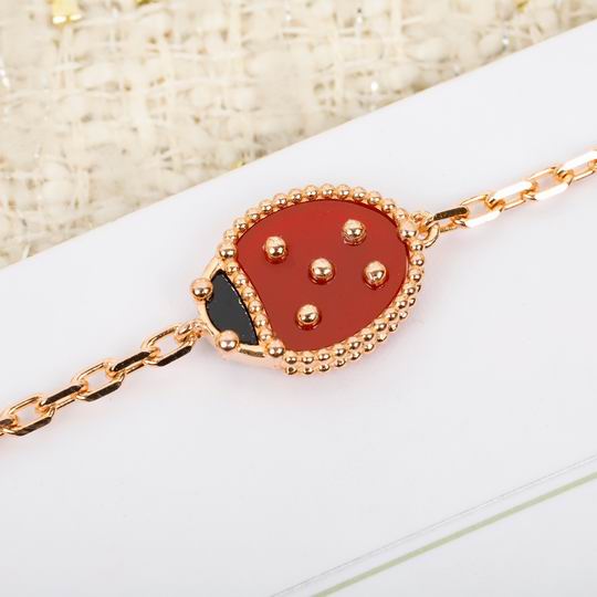 Van Cleef & Arpels bracelet 05lyh34 (1)