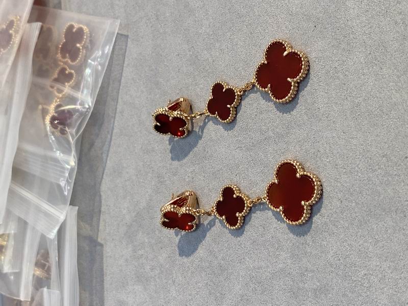 Van Cleef & Arpels earring 03lyh34 (1)