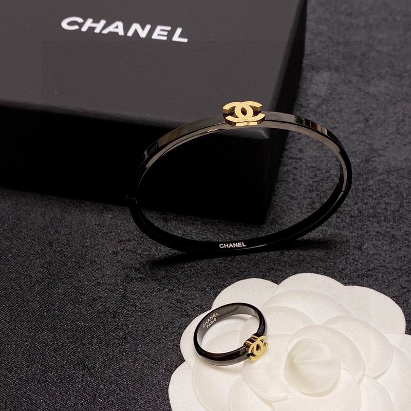 Chanel bracelet 1lyx19 (9)