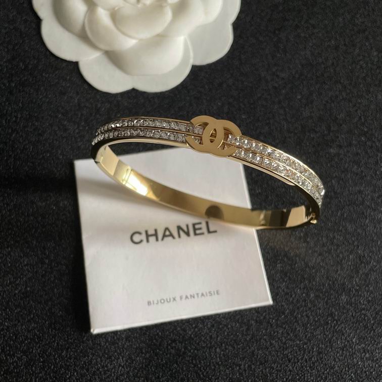 Chanel bracelet 12lyh46 (1)