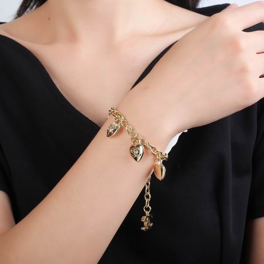 Chanel bracelet 12lyh55 (1)