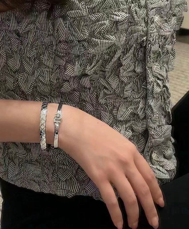 Chanel bracelet 05yxh28 (1)