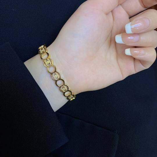 Chanel bracelet 11lyh130 (1)