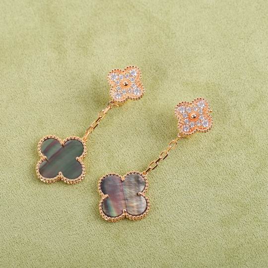 Van Cleef & Arpels earring 04lyh07 (1)