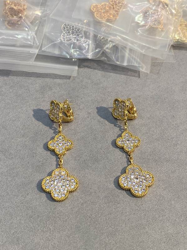 Van Cleef & Arpels earring 03lyh33 (1)