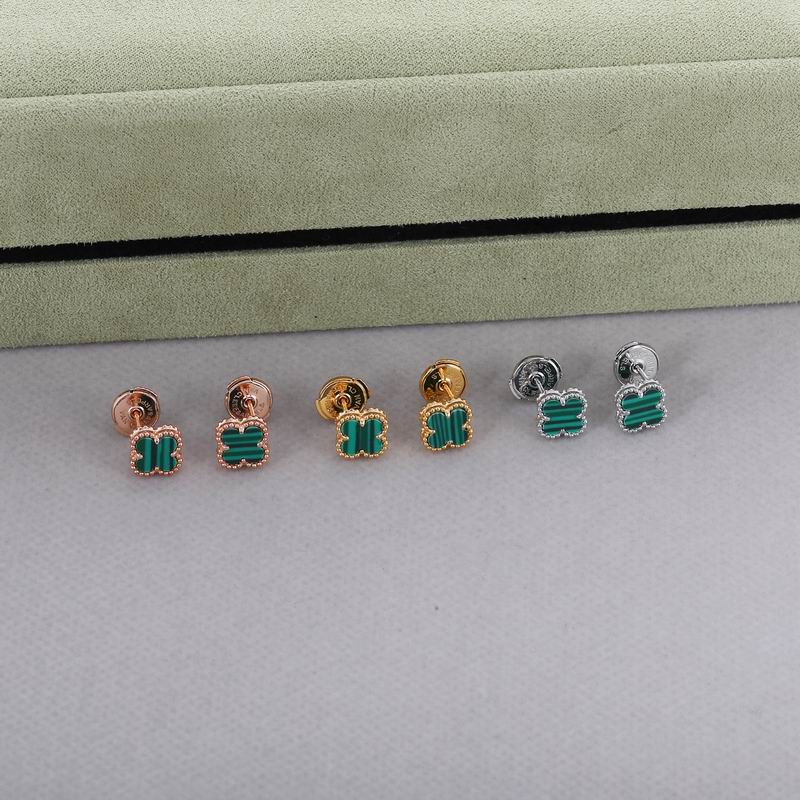 Van Cleef & Arpels earring 05yxh05 (1)