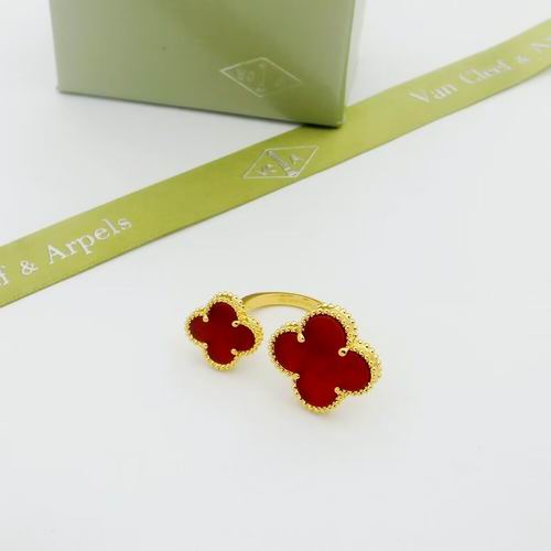 Van Cleef & Arpels ring 04lyh11 (1)