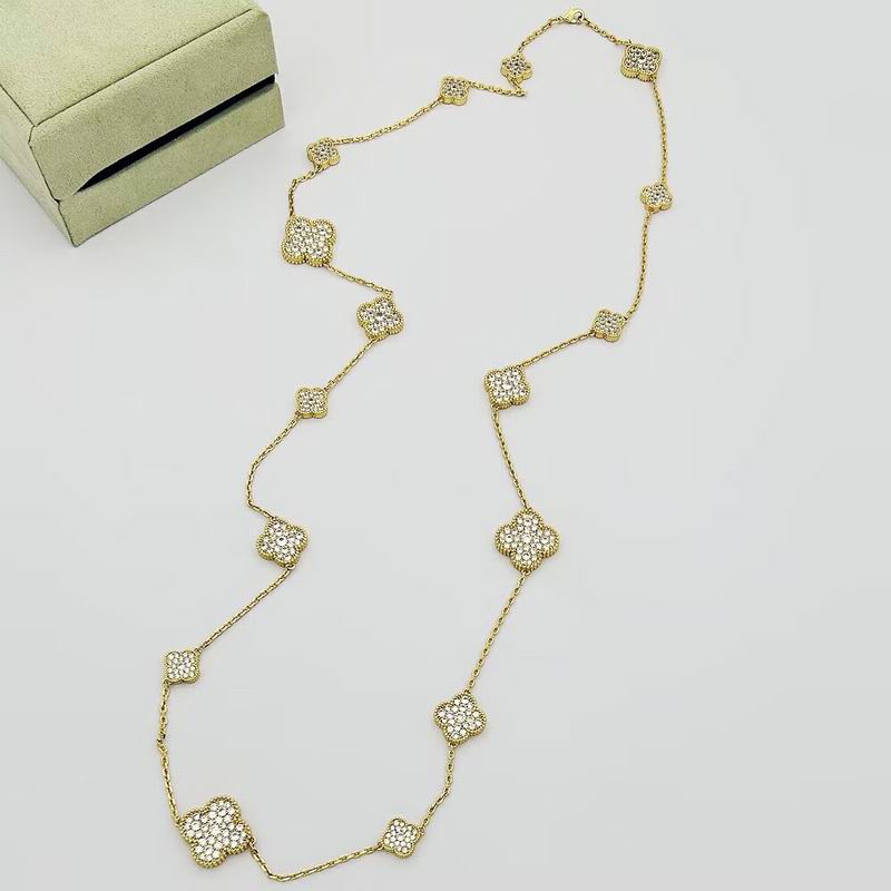 Van Cleef & Arpels necklace 04yxh01 (1)