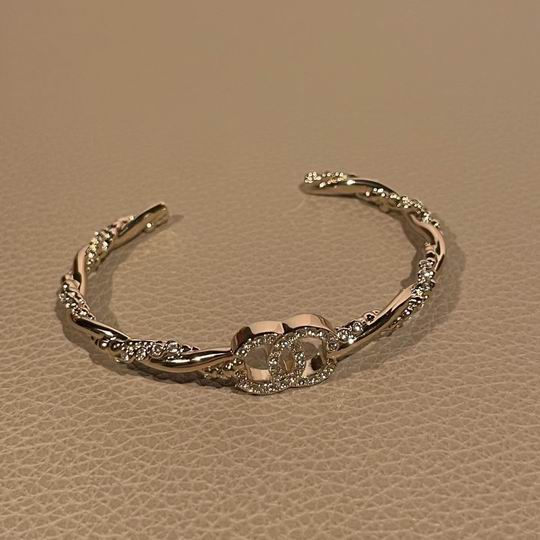 Chanel bracelet 11lyh124 (1)