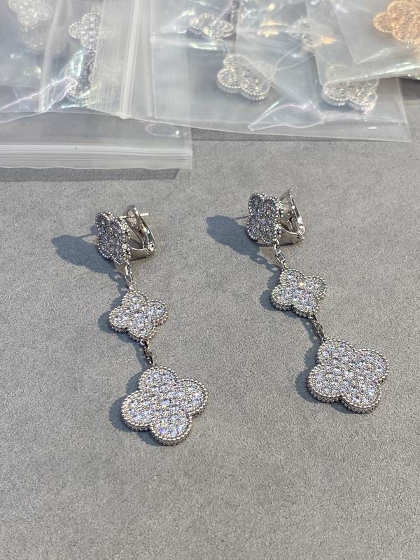 Van Cleef & Arpels earring 03lyh33 (1)