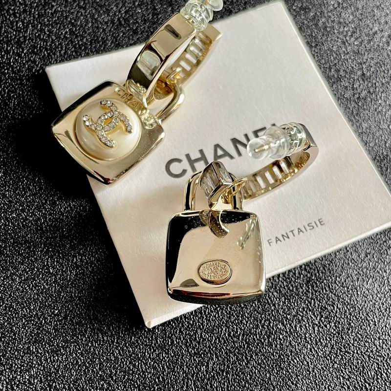 Chanel Earring 07yxh58 (1)
