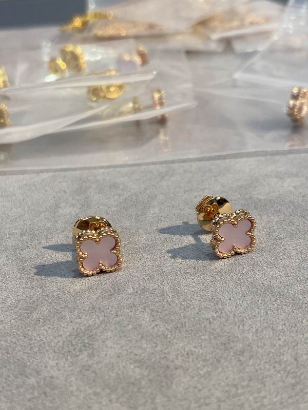 Van Cleef & Arpels earring 03lyh44 (1)
