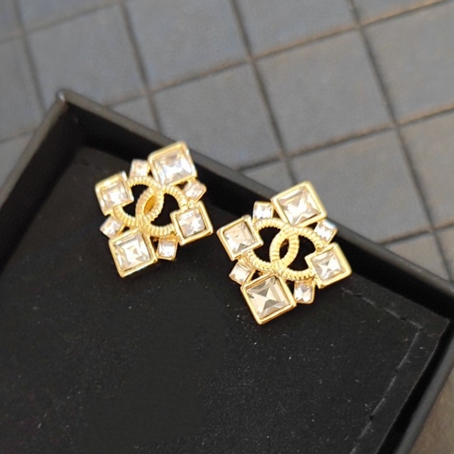 Chanel Earring 06yxh80 (1)
