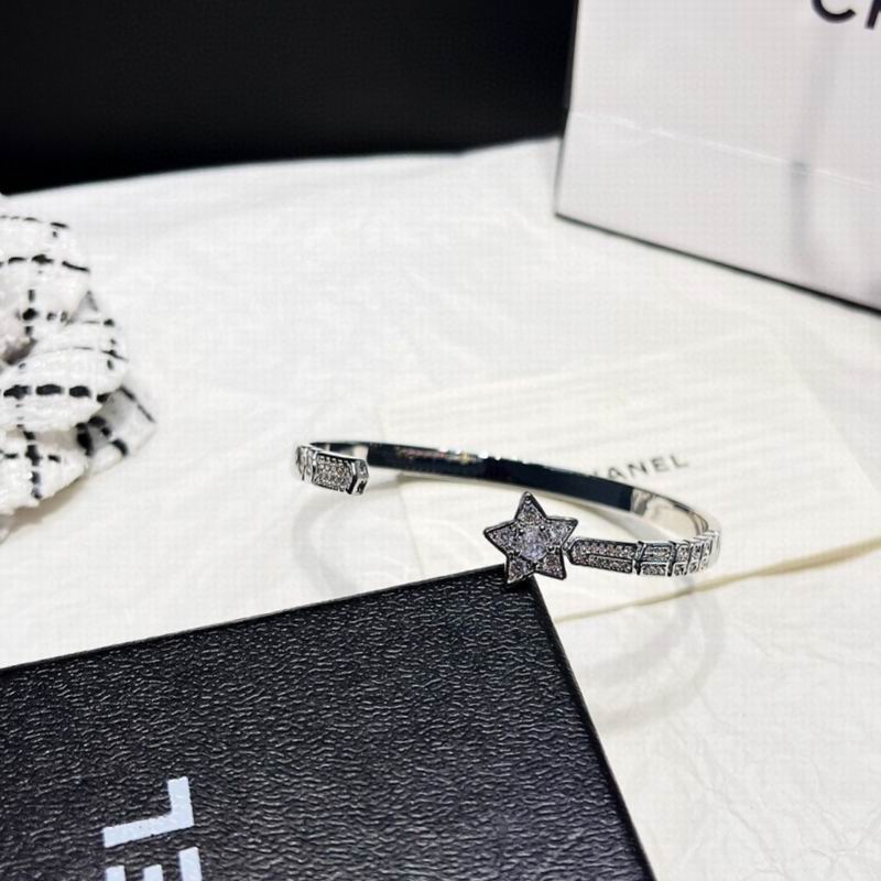 Chanel bracelet 07yxh01 (1)