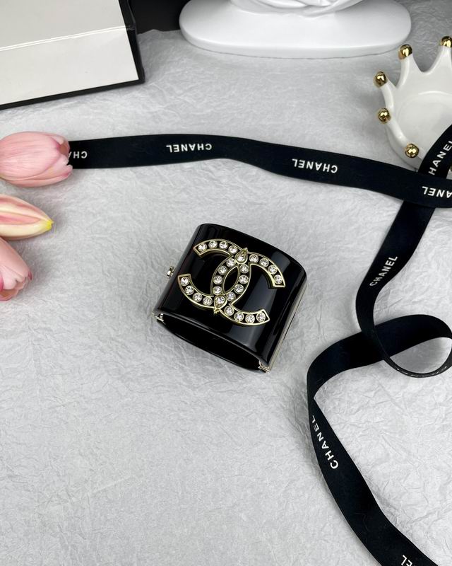 Chanel bracelet 1lyx8 (6)