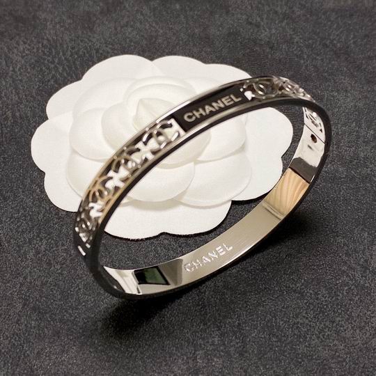 Chanel bracelet 12lyh44 (1)