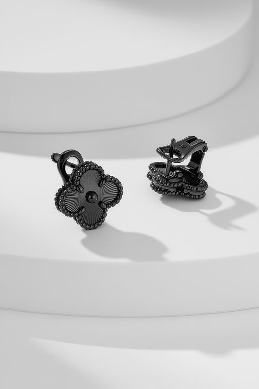 Van Cleef & Arpels earring 05yxh02 (1)