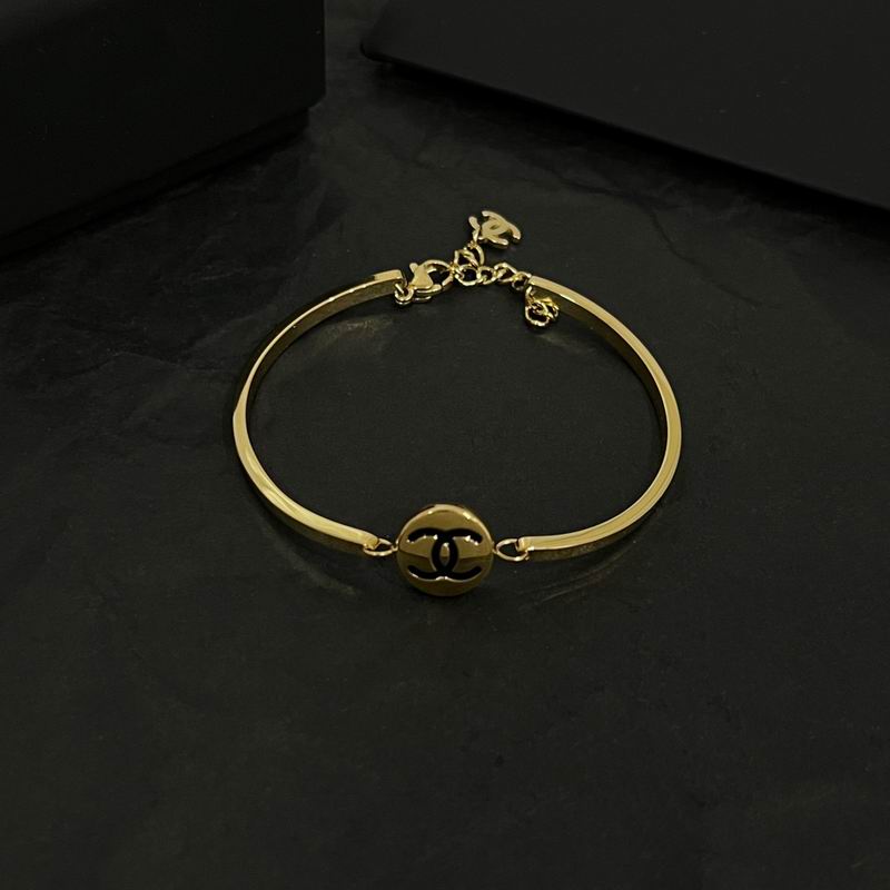 Chanel bracelet 3lyx69 (6)