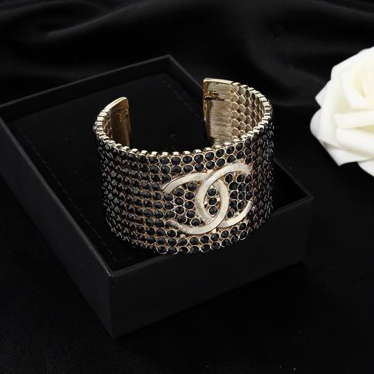 Chanel bracelet 12lyh71 (1)