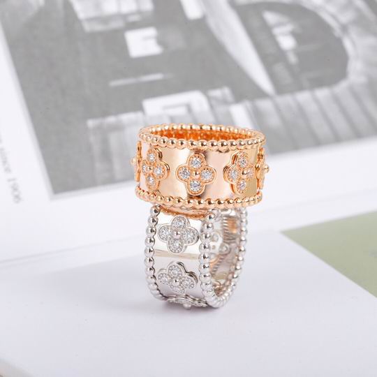 Van Cleef & Arpels ring 04lyh13 (1)