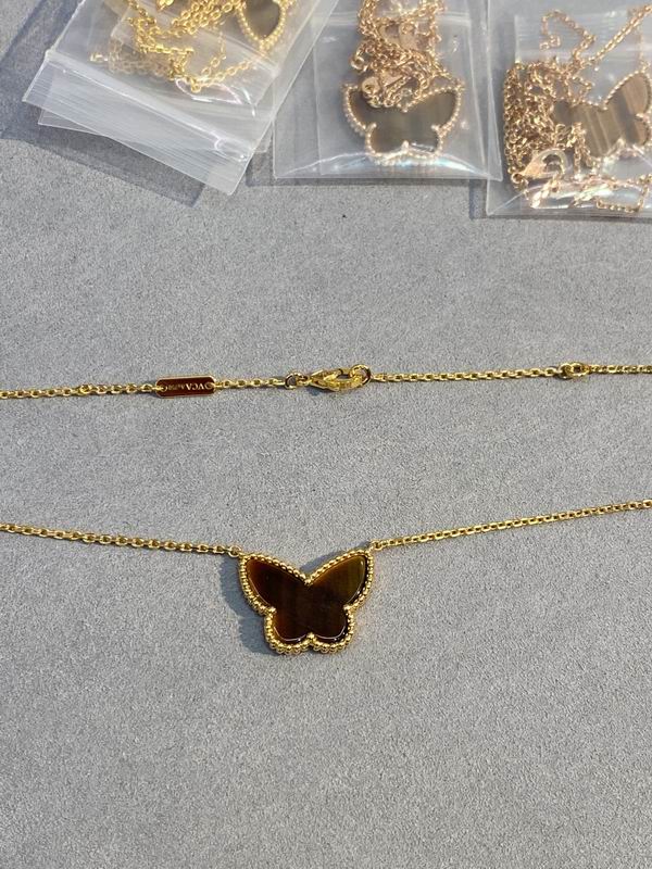 Van Cleef & Arpels necklace 03lyh60 (1)