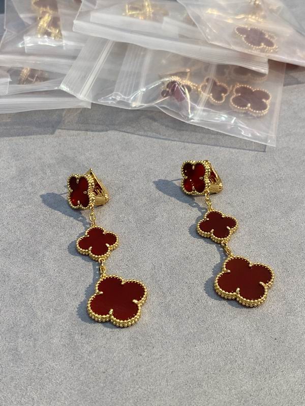 Van Cleef & Arpels earring 03lyh34 (1)