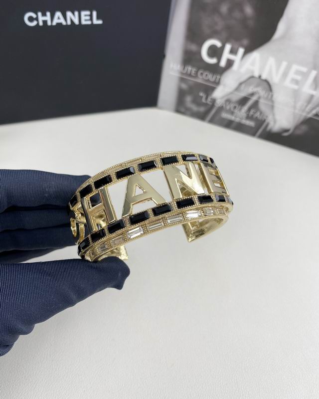 Chanel bracelet 06yxh02 (1)