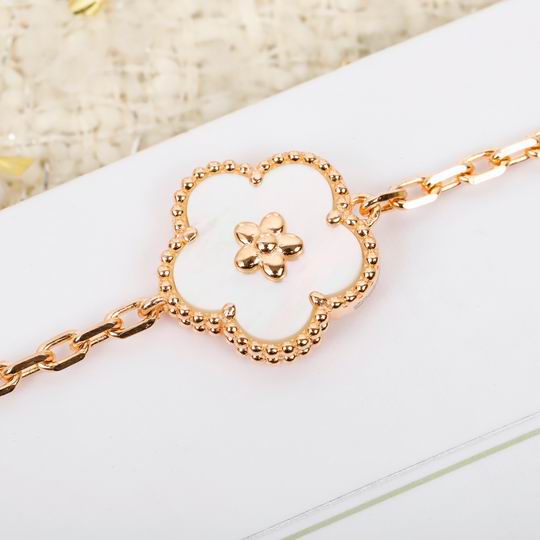 Van Cleef & Arpels bracelet 05lyh34 (1)