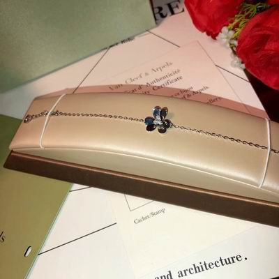 Van Cleef & Arpels bracelet10 (9)