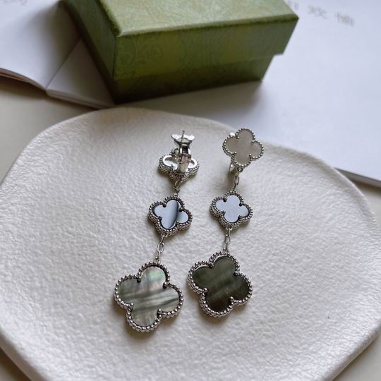 Van Cleef & Arpels earring 04lyh12 (1)