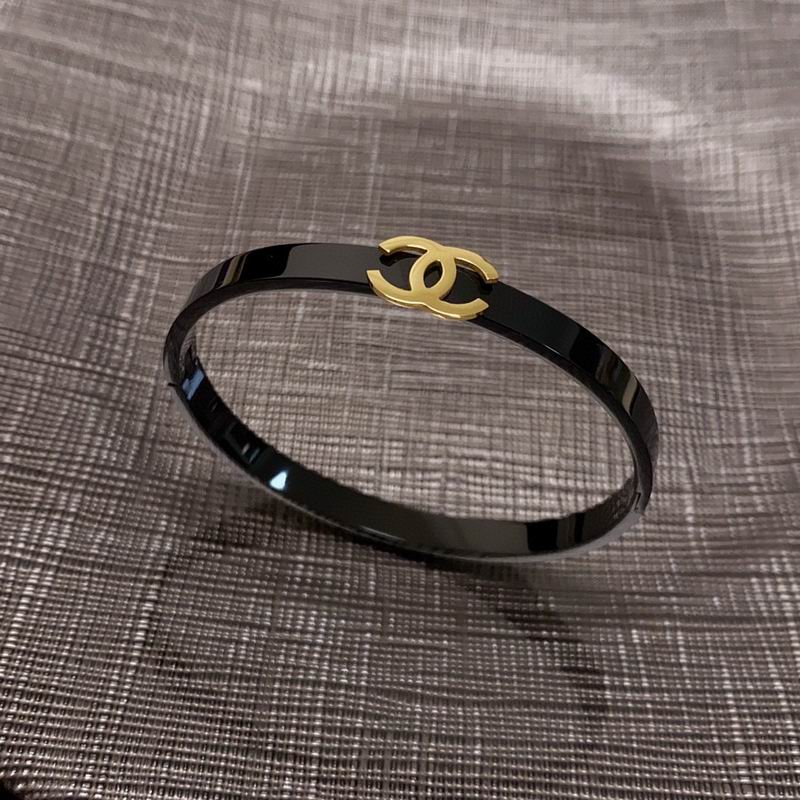 Chanel bracelet 2lyx38 (9)