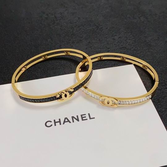 Chanel bracelet 11lyh184 (1)