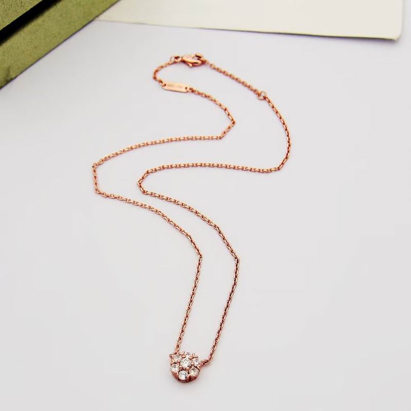 Van Cleef & Arpels necklace 04yxh02 (1)