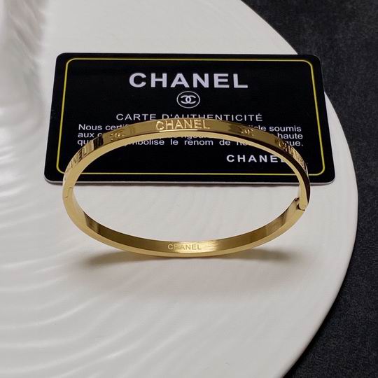 Chanel bracelet 12lyh73 (1)