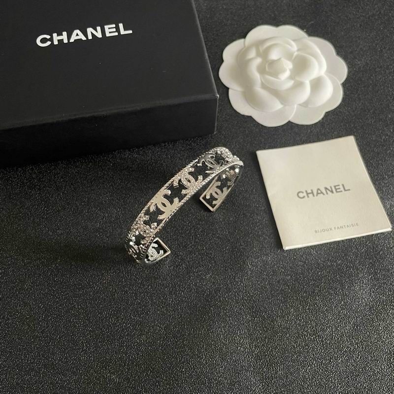 Chanel bracelet 06yxh04 (1)