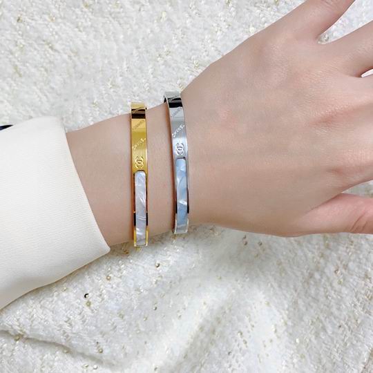 Chanel bracelet 11lyh133 (1)