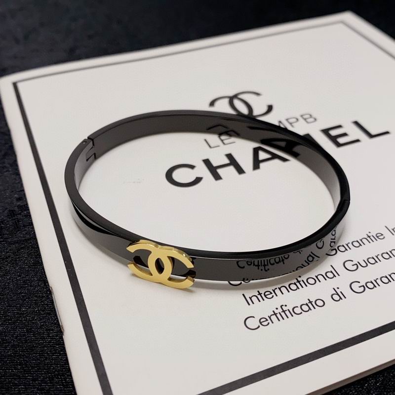 Chanel bracelet 2lyx38 (9)