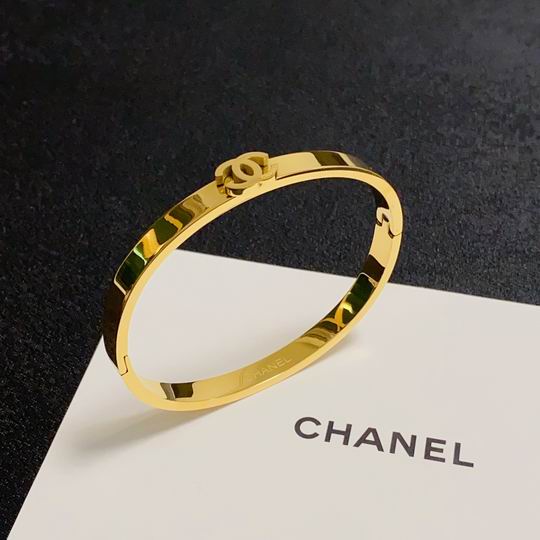 Chanel bracelet 11lyh136 (1)
