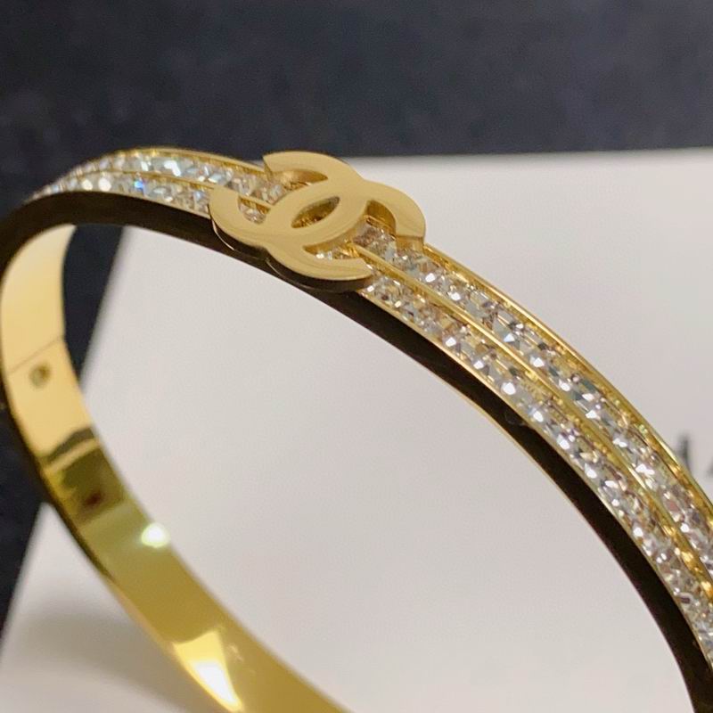 Chanel bracelet 07yxh06 (1)