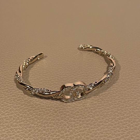 Chanel bracelet 11lyh112 (1)
