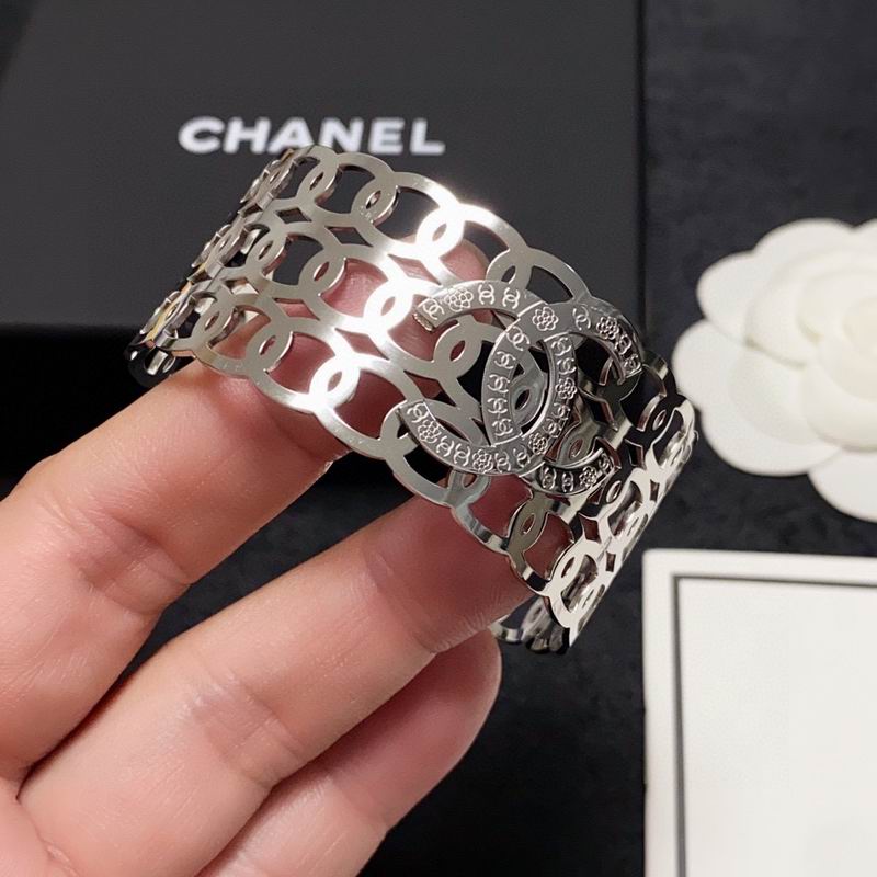 Chanel bracelet 2lyx41 (9)