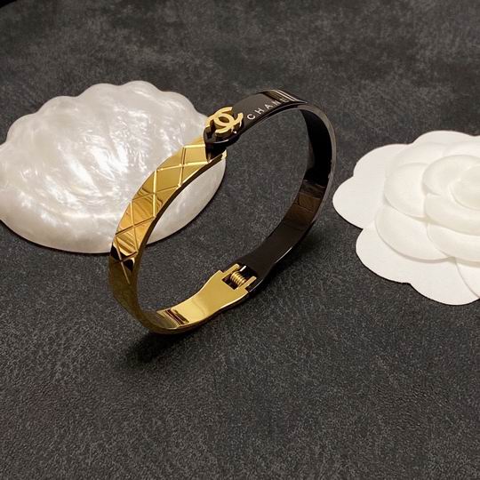 Chanel bracelet 11lyh107 (1)