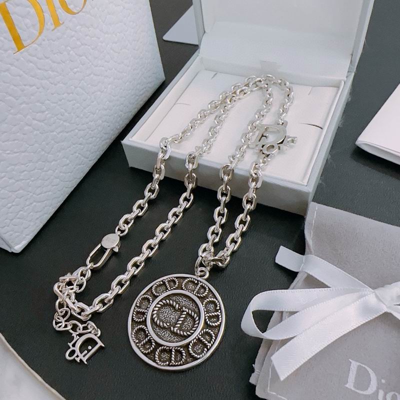 Dior Necklace 03lyh209 (1)