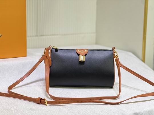 M47123 21x13cm ss (1)