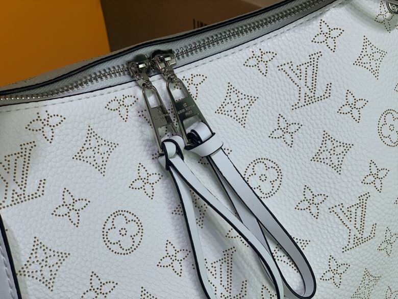 Beaubourg Hobo M56084 32x26x17cm (1)